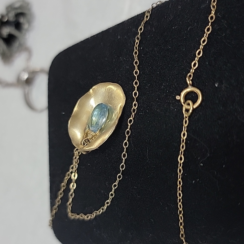 Necklace - Picture 4 of 4
